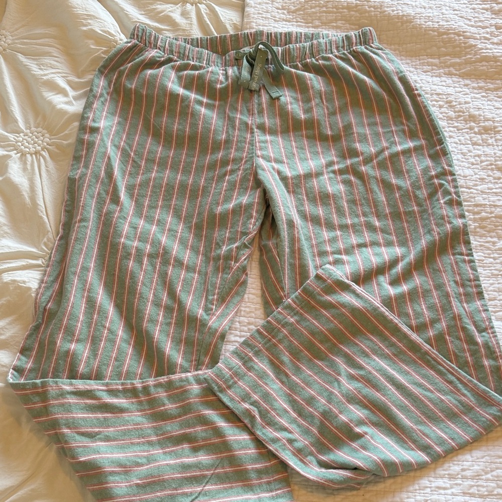 ✅NWOT Martha Stewart- muted Green&Red Striped Pajama Pants. Wms L. SOFT flannel